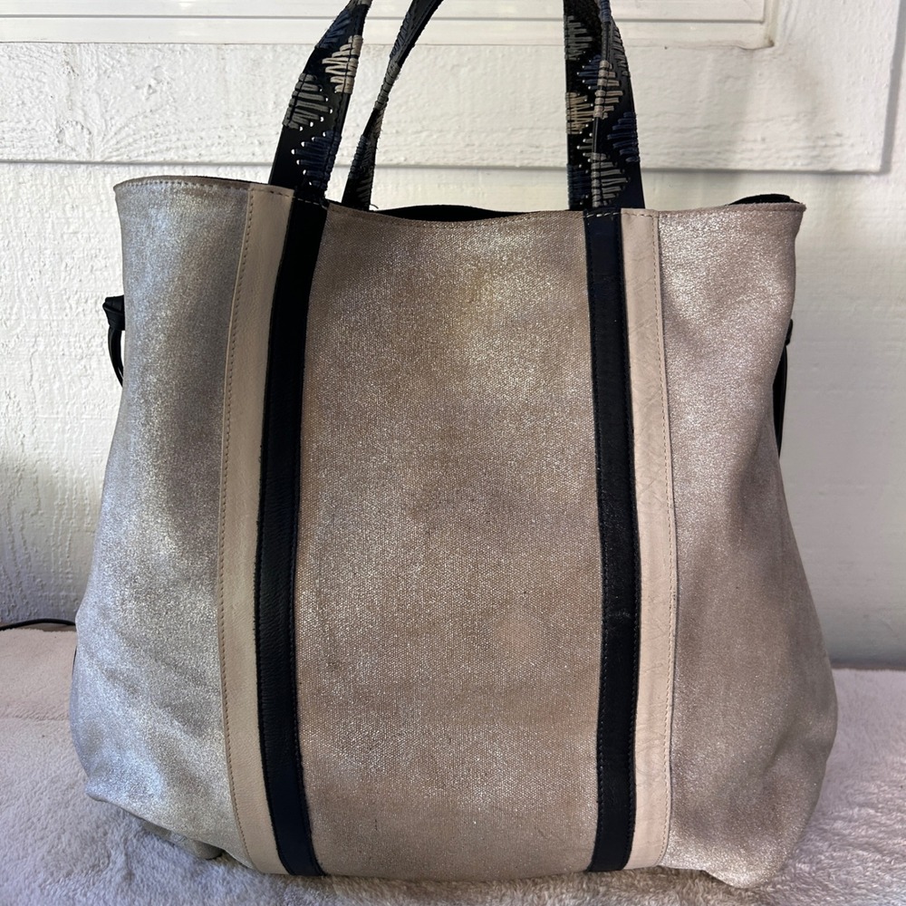 Kempton & Co Metallic Silver Canvas Leather Stripe Expandable Tote Bag